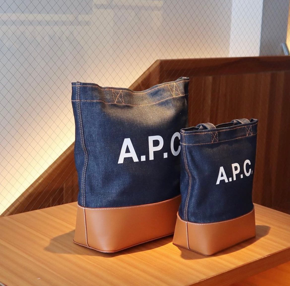 A.P.C. tote Laure Bag