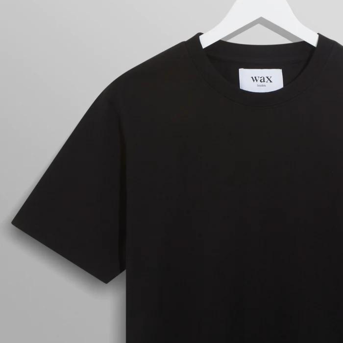 Black Reid Short Sleeve Tee