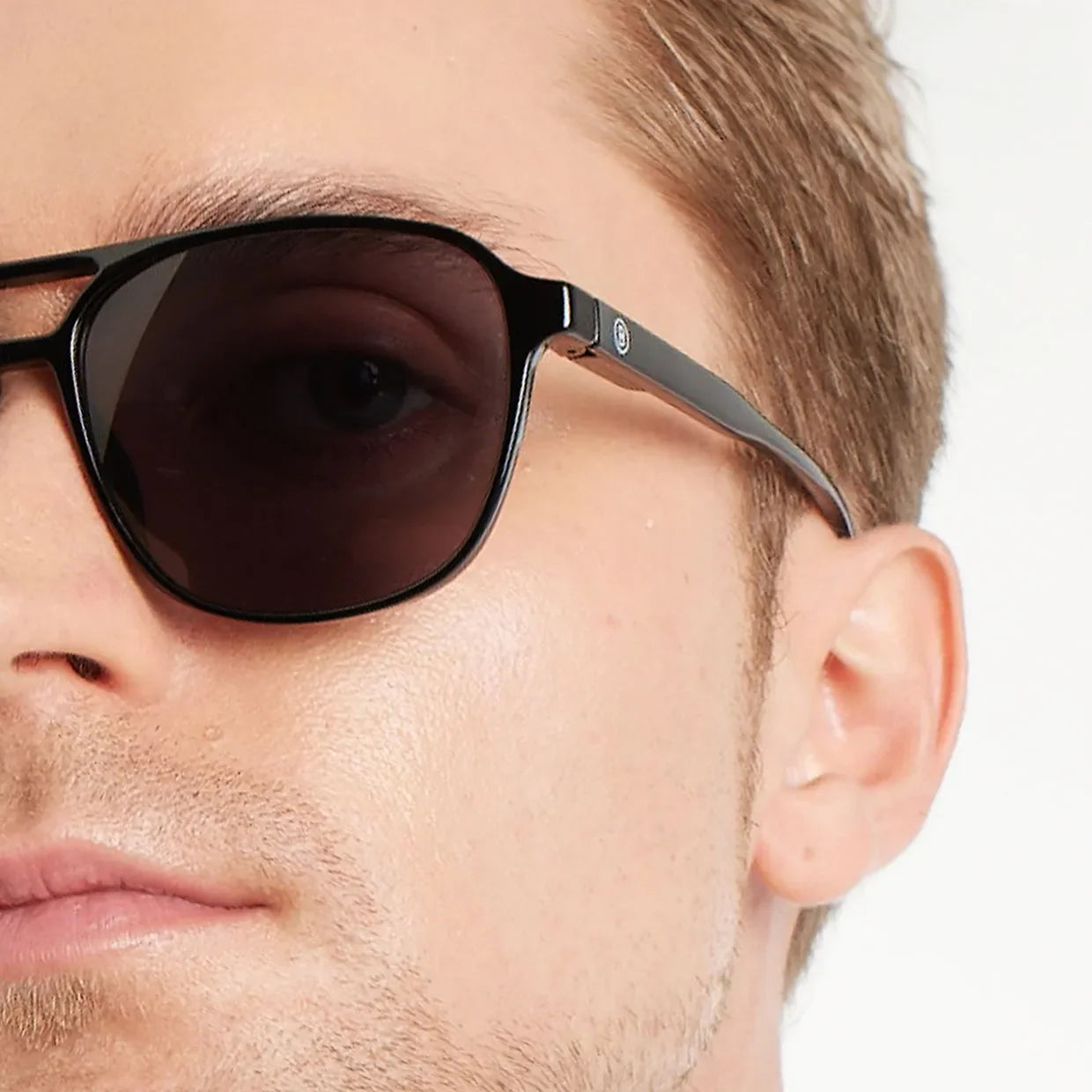 Brad Glossy Black Noir Sun