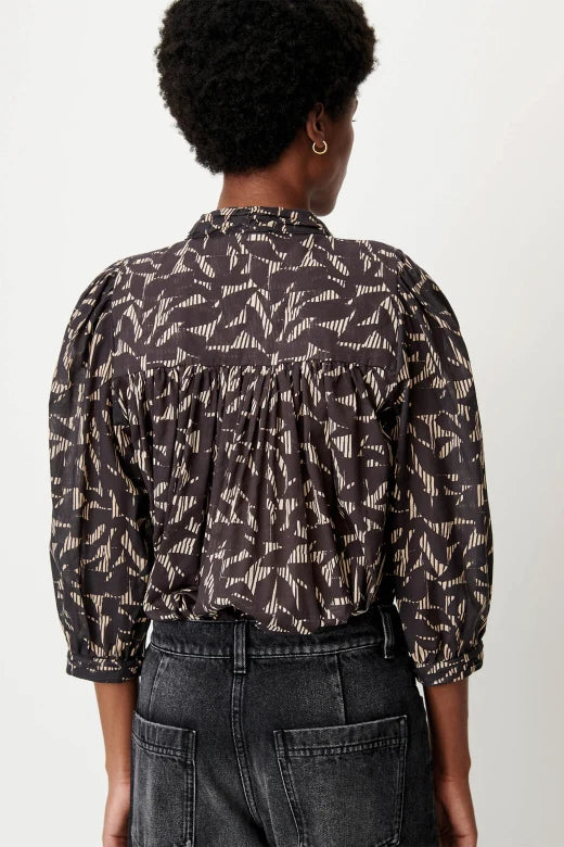 Lylis Shirt With Ruched Collar