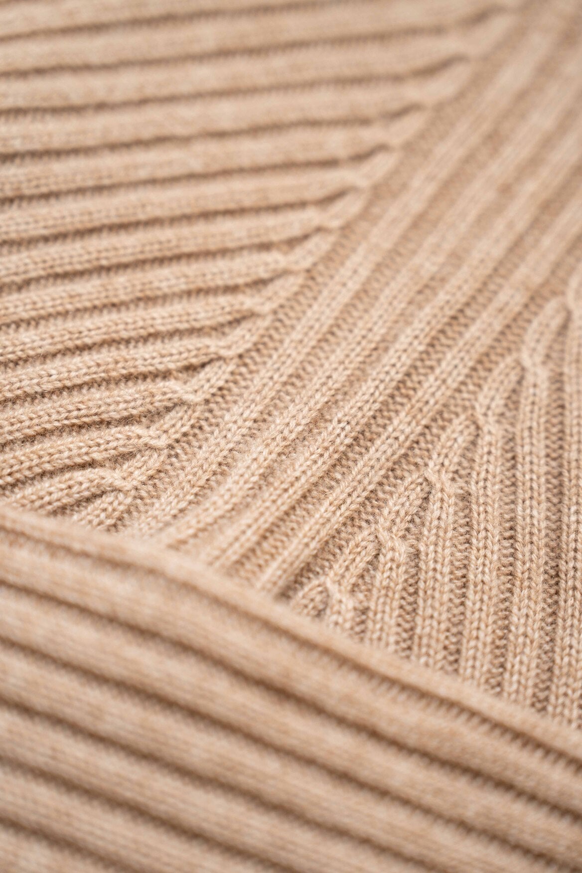 Ribbed Turtleneck Pullover