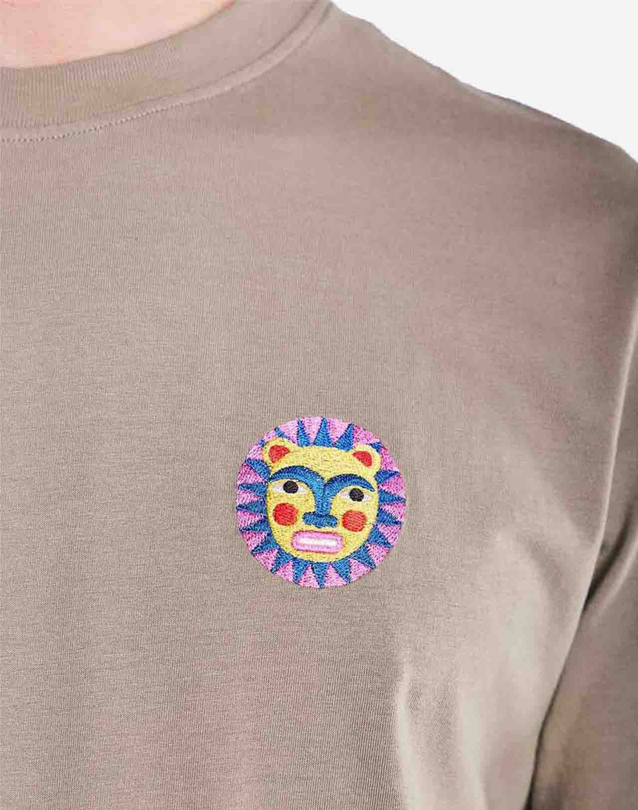 Yage Short Sleeve T-Shirt