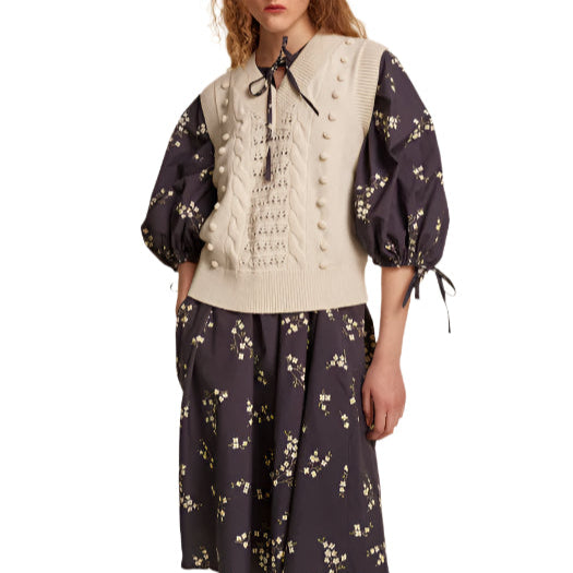 Knitted Vest With 3D Embroidery