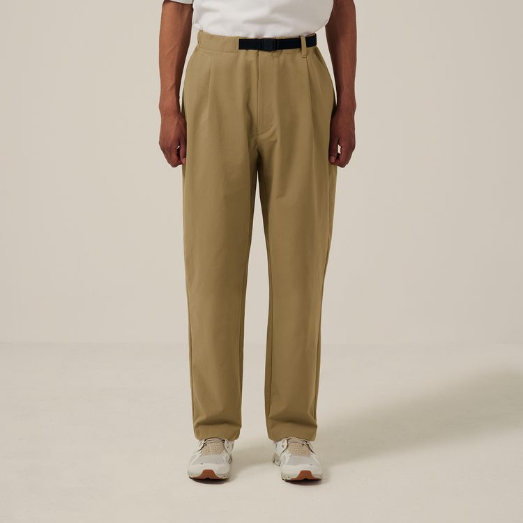 Goldwin One Tuck Tapered Stretch Pant Taupe Brown Men's