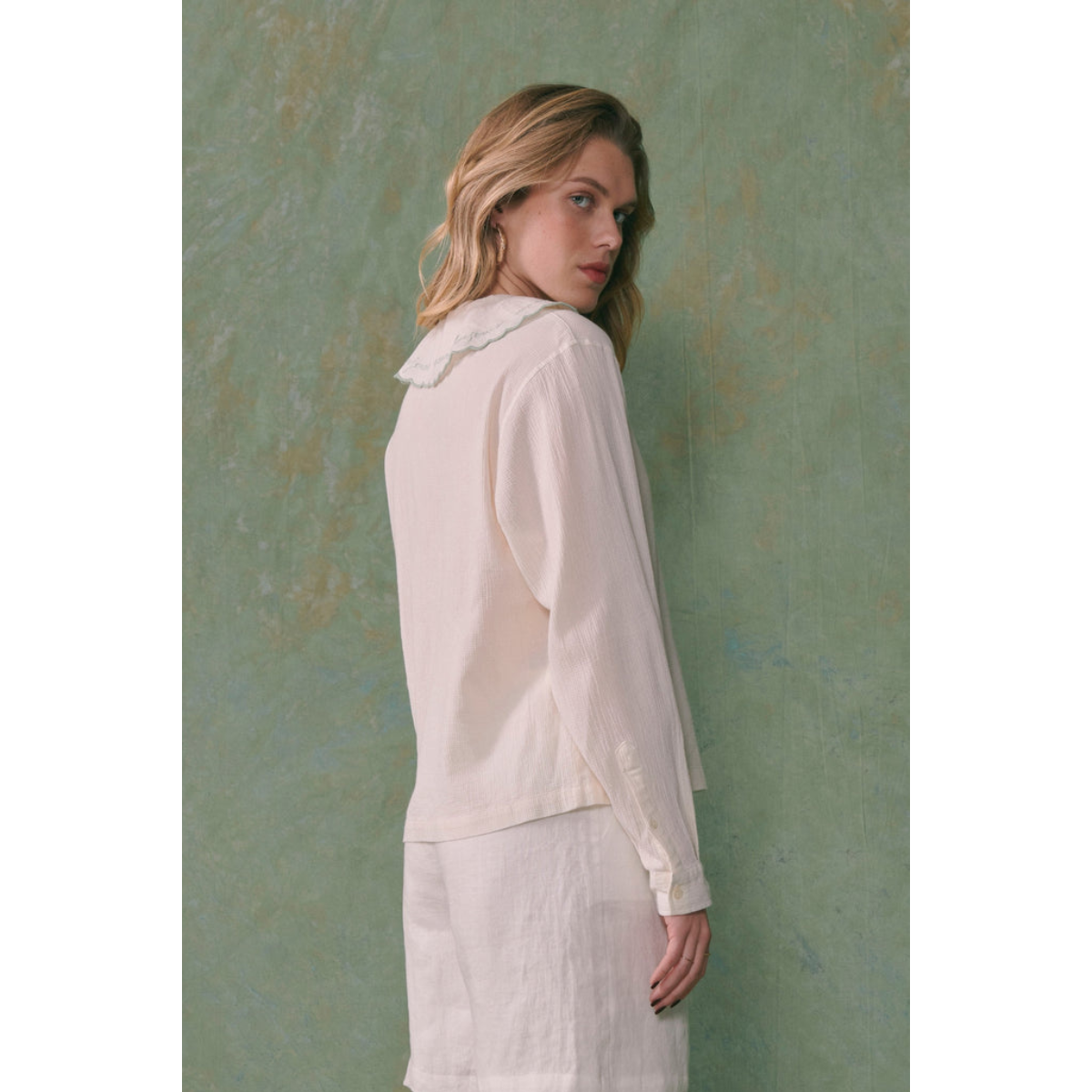 Amour Toujours Shirt (women)