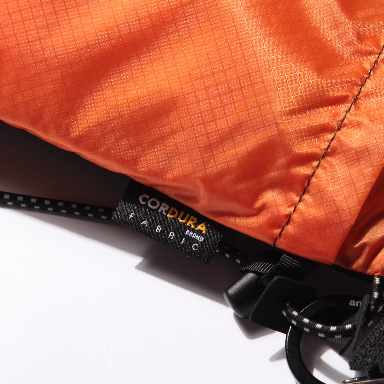 128 Sil Shoulder Bag