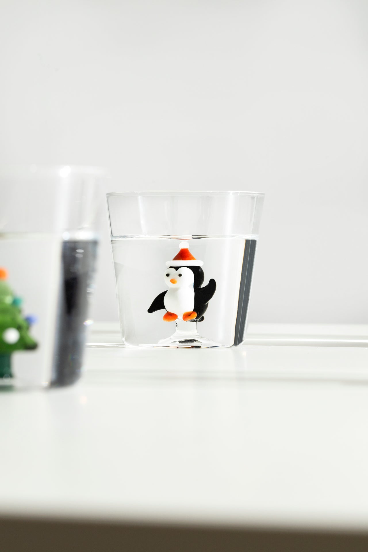 Christmas Tales Tumbler Penguin W/Xmas H