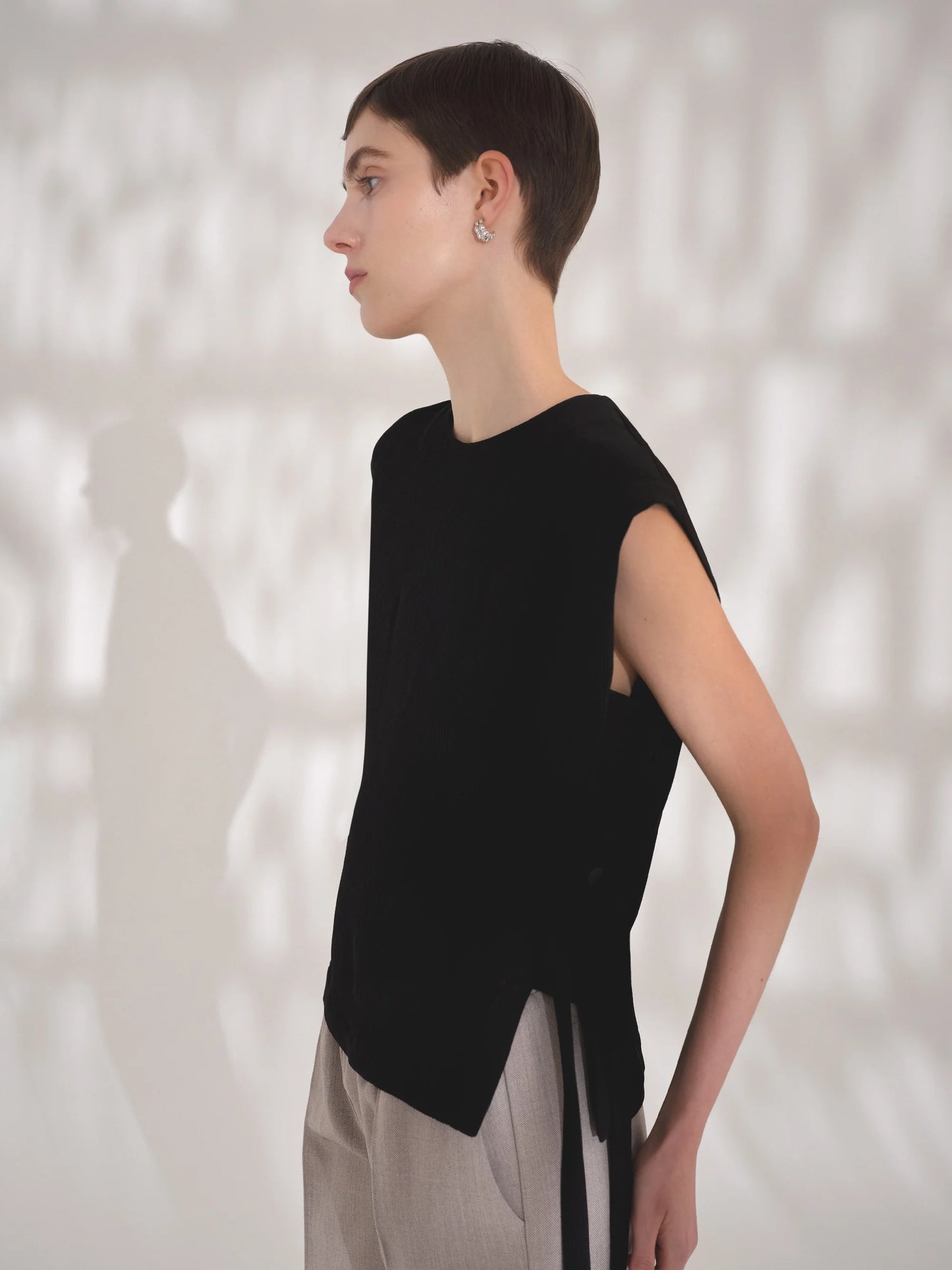 Summer Suiting "Levin" Top