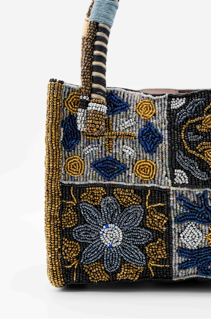 Bromelia Square - Cotton Bag With Beads Embroidery