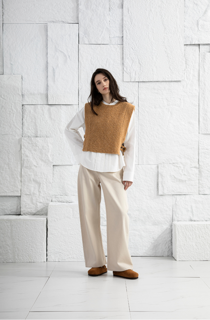 Cropped Boxy Sweater Vest