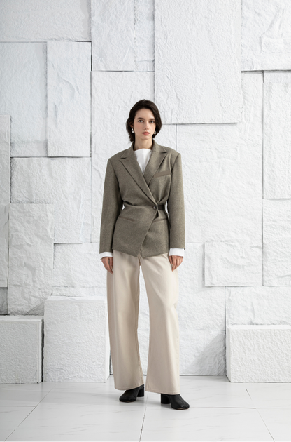 Overlap Belted Blazar