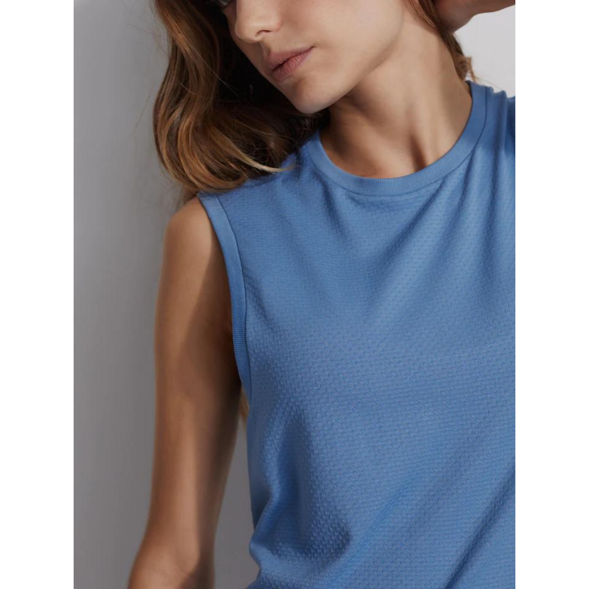 Page Seamless Crop Tank Blue Heaven