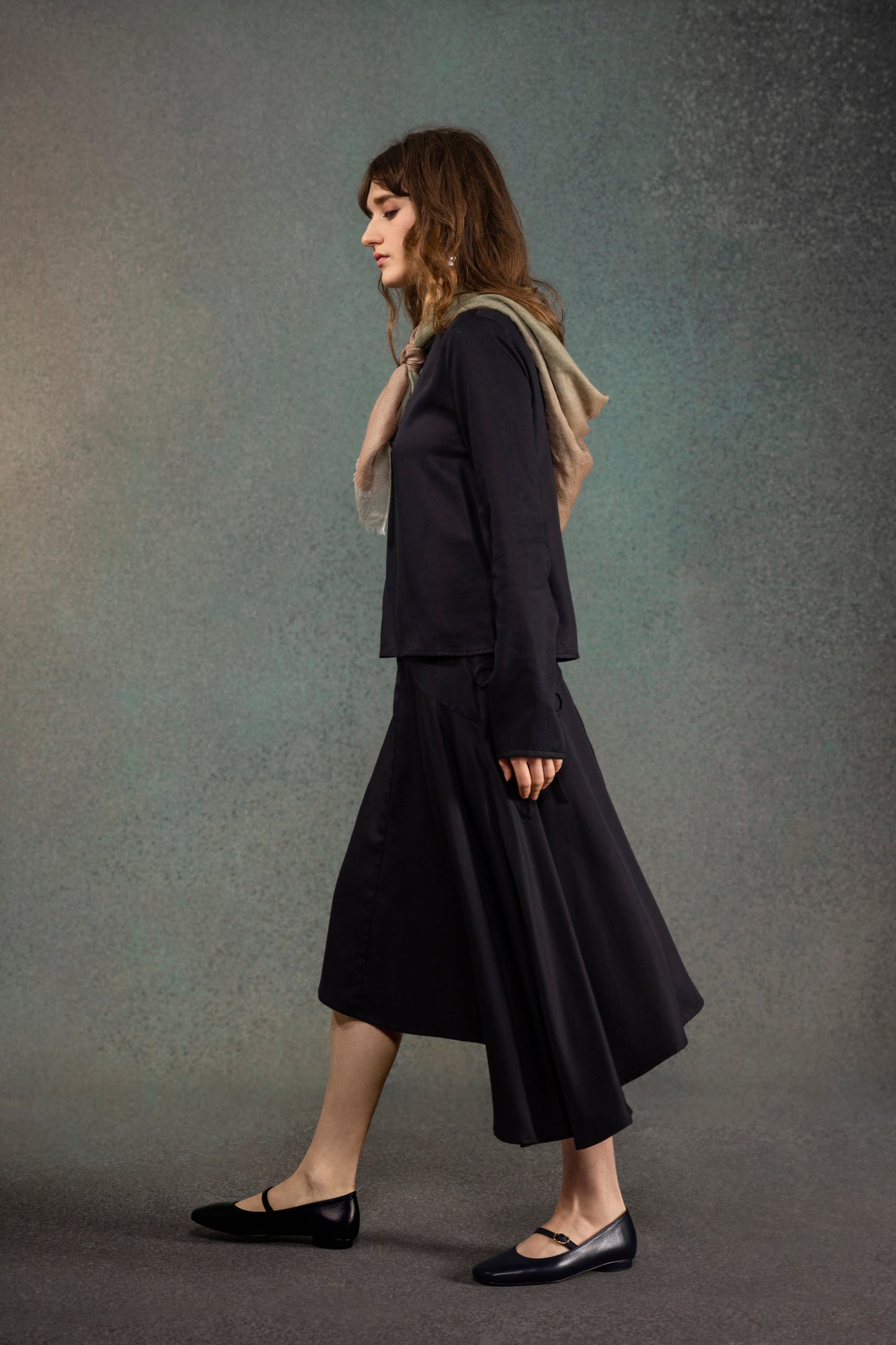 Asymmetric Hem Flare Skirt