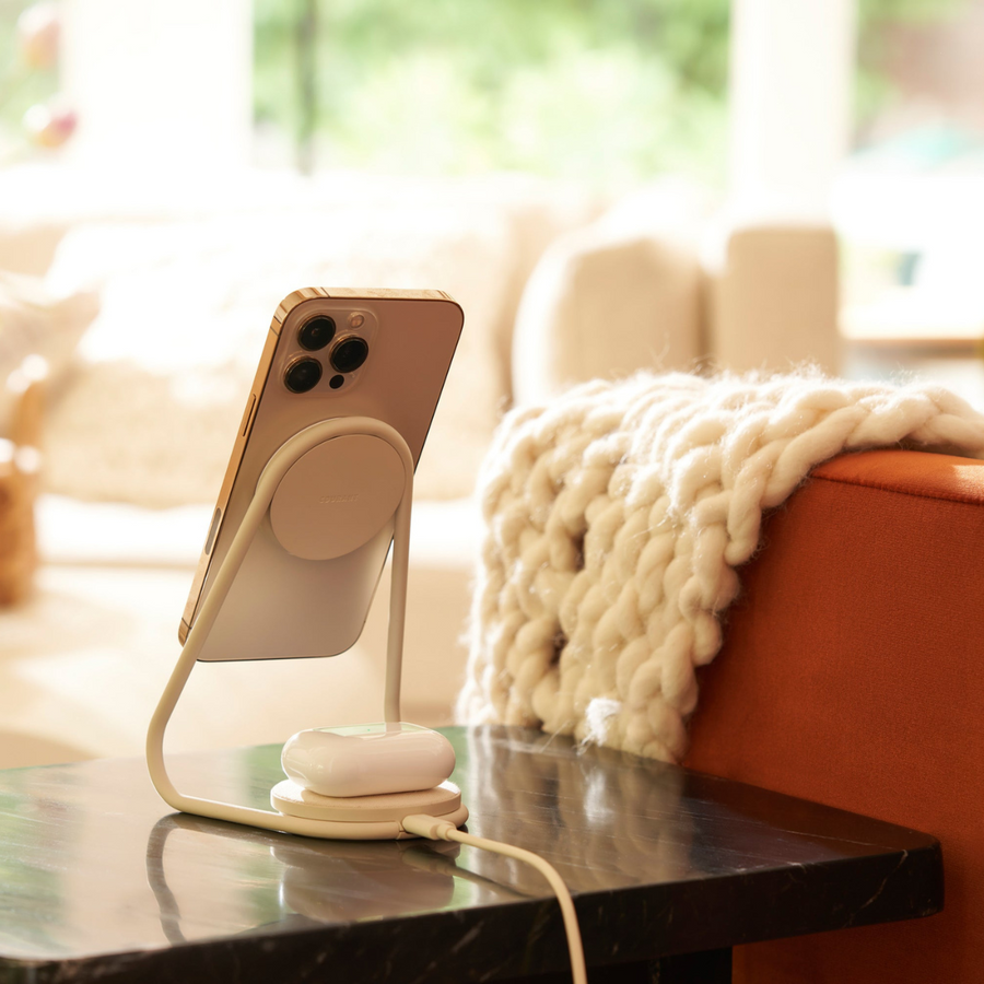 MAG:2 Magnetic Charging Stand Natural