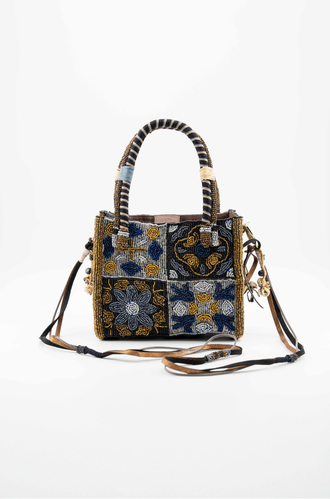 Bromelia Square - Cotton Bag With Beads Embroidery