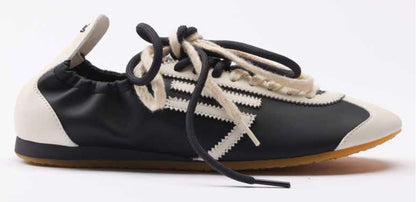 8.01 Lion Pepper Sneaker