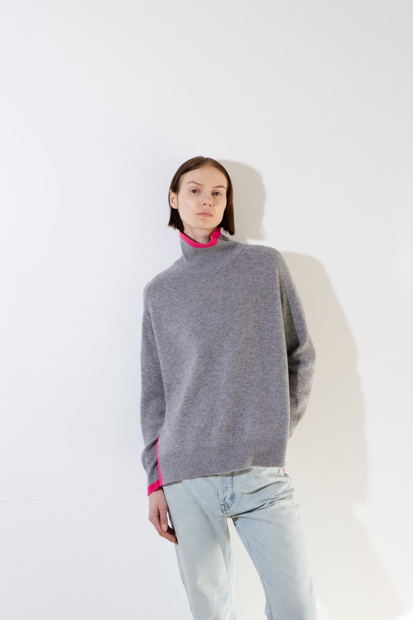 Oversized Turtleneck W/ Color Pullover
