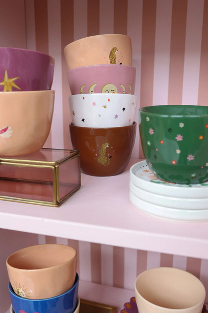 Large Brown Cup Leopard