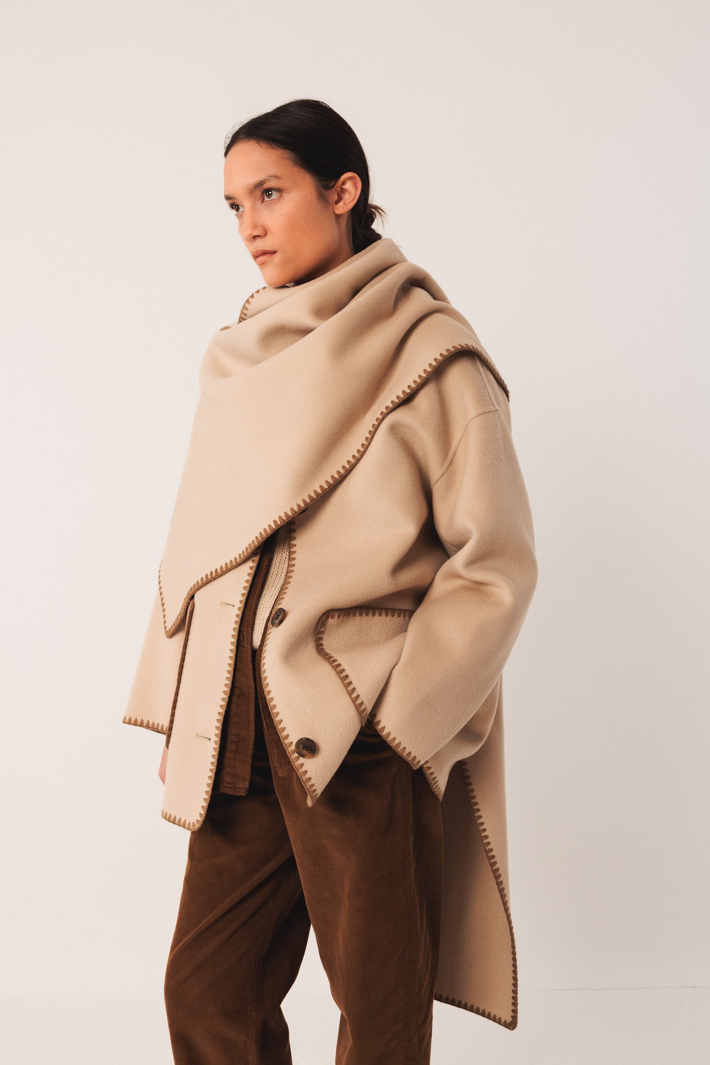 EMBROIDERED WOOL COAT