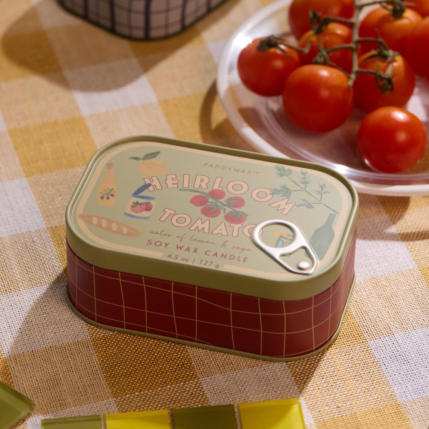Bistro 4.5oz/127G Tomato Printed Tin Candle - Heirloom Tomato