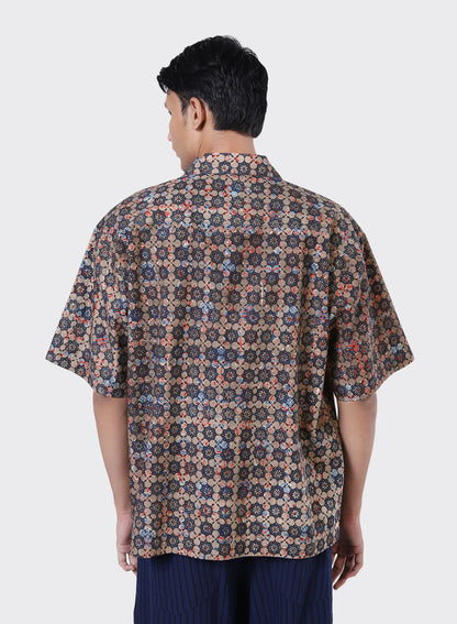 Boxy Oversized Vintage Camp Collar Shirt