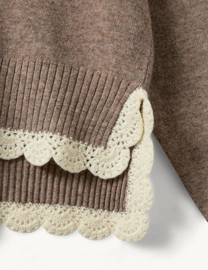 Como Crochet V-Neck