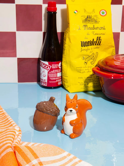 Salt & pepper, Forest, Squirrel