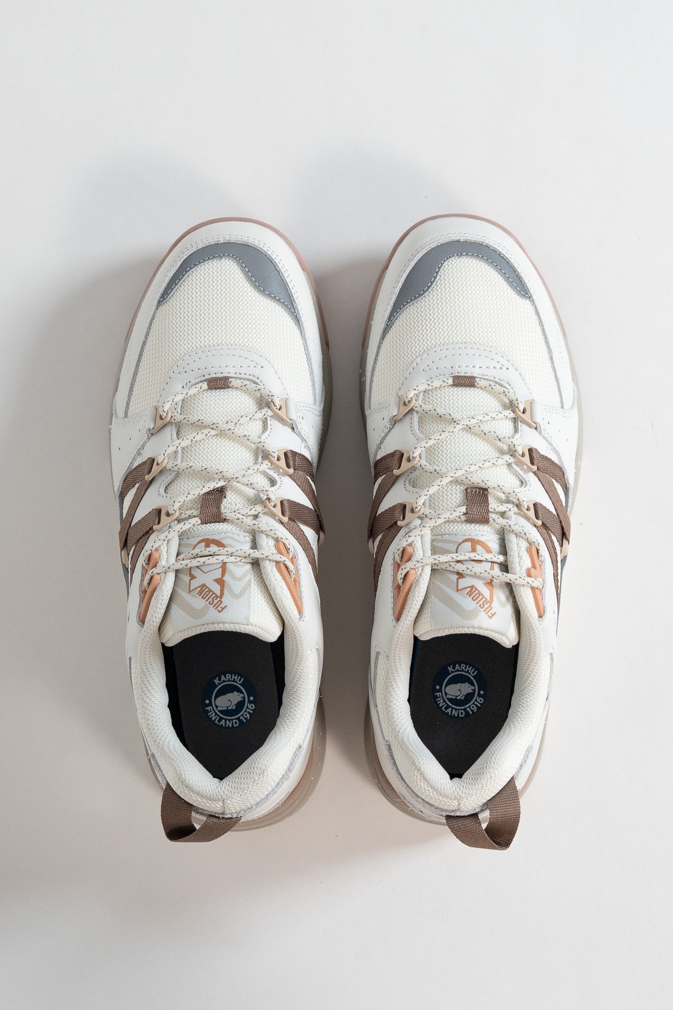 Fusion XC Lily White / Pine Bark