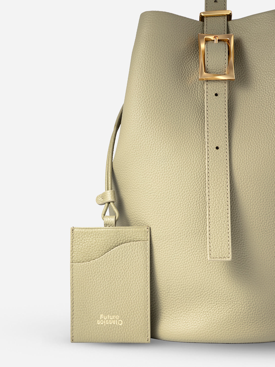 Medium Convertible Bucket