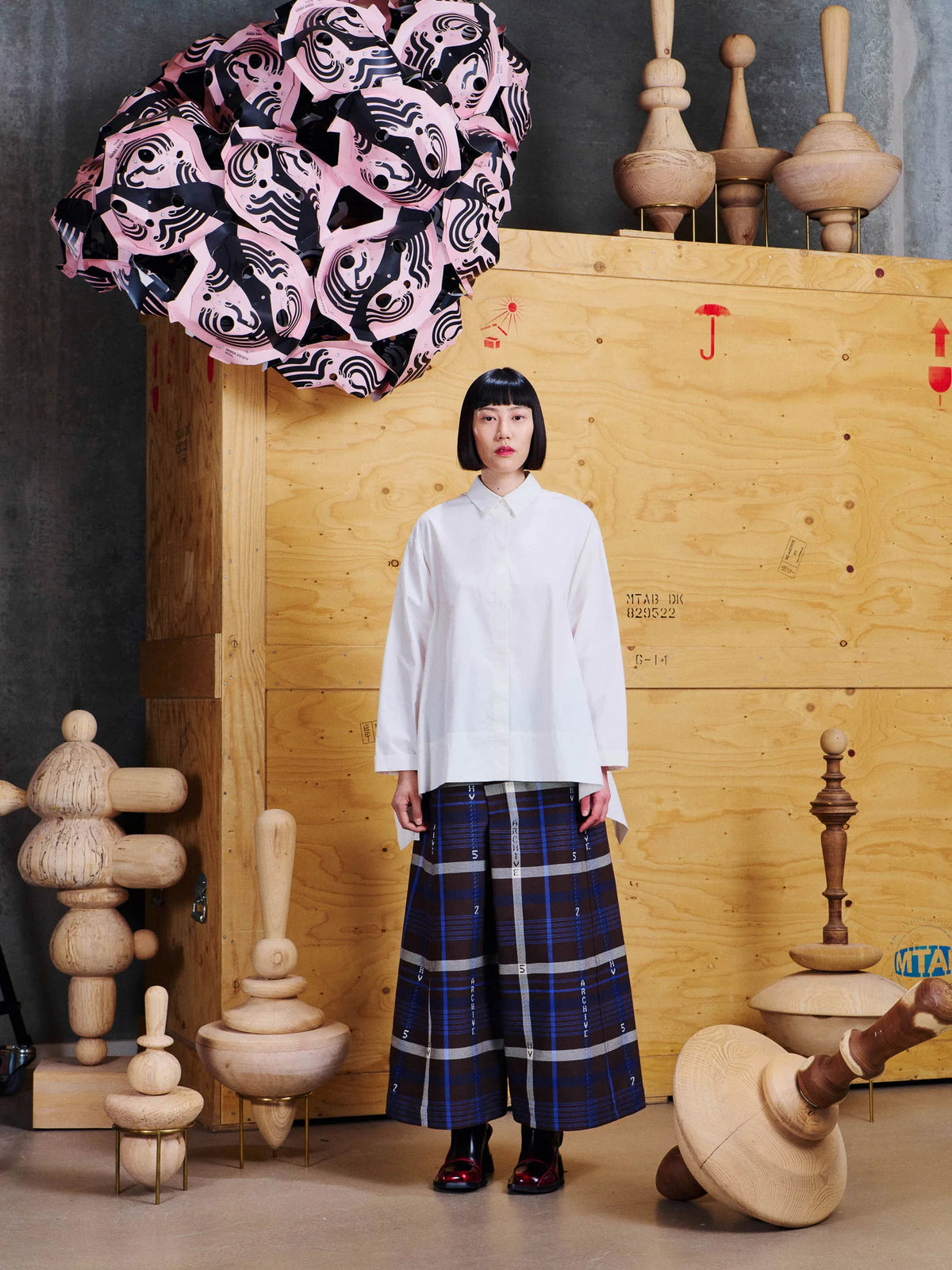 Wind In Blouse