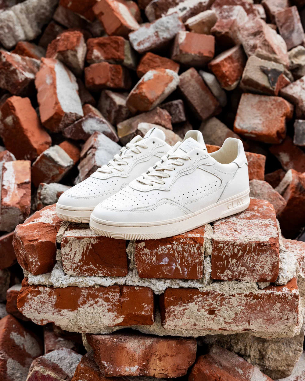 Haywood Triple White Leather