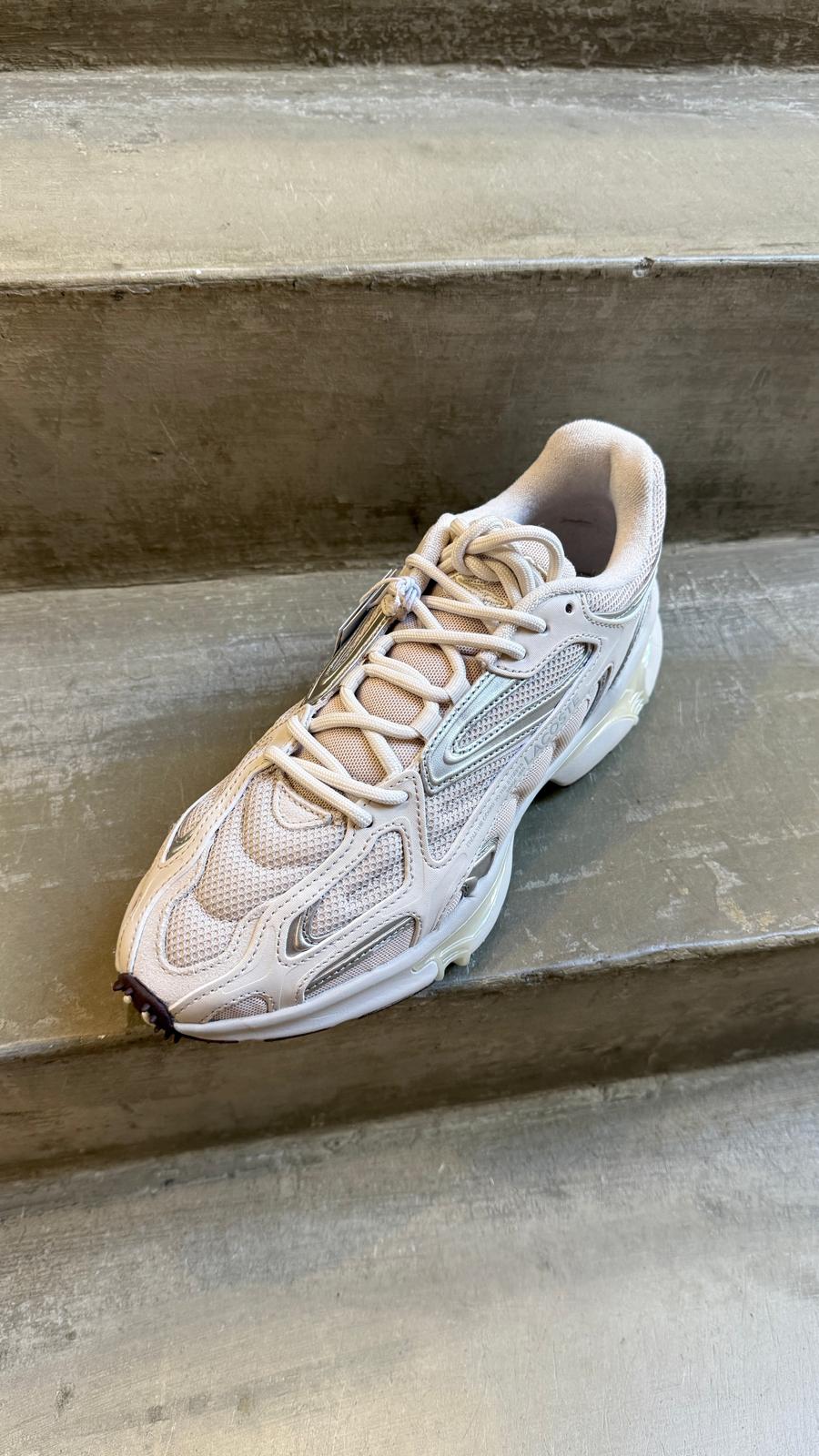 L003 Neo Shot Sneakers