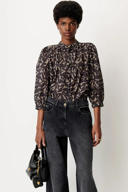 Lylis Shirt With Ruched Collar