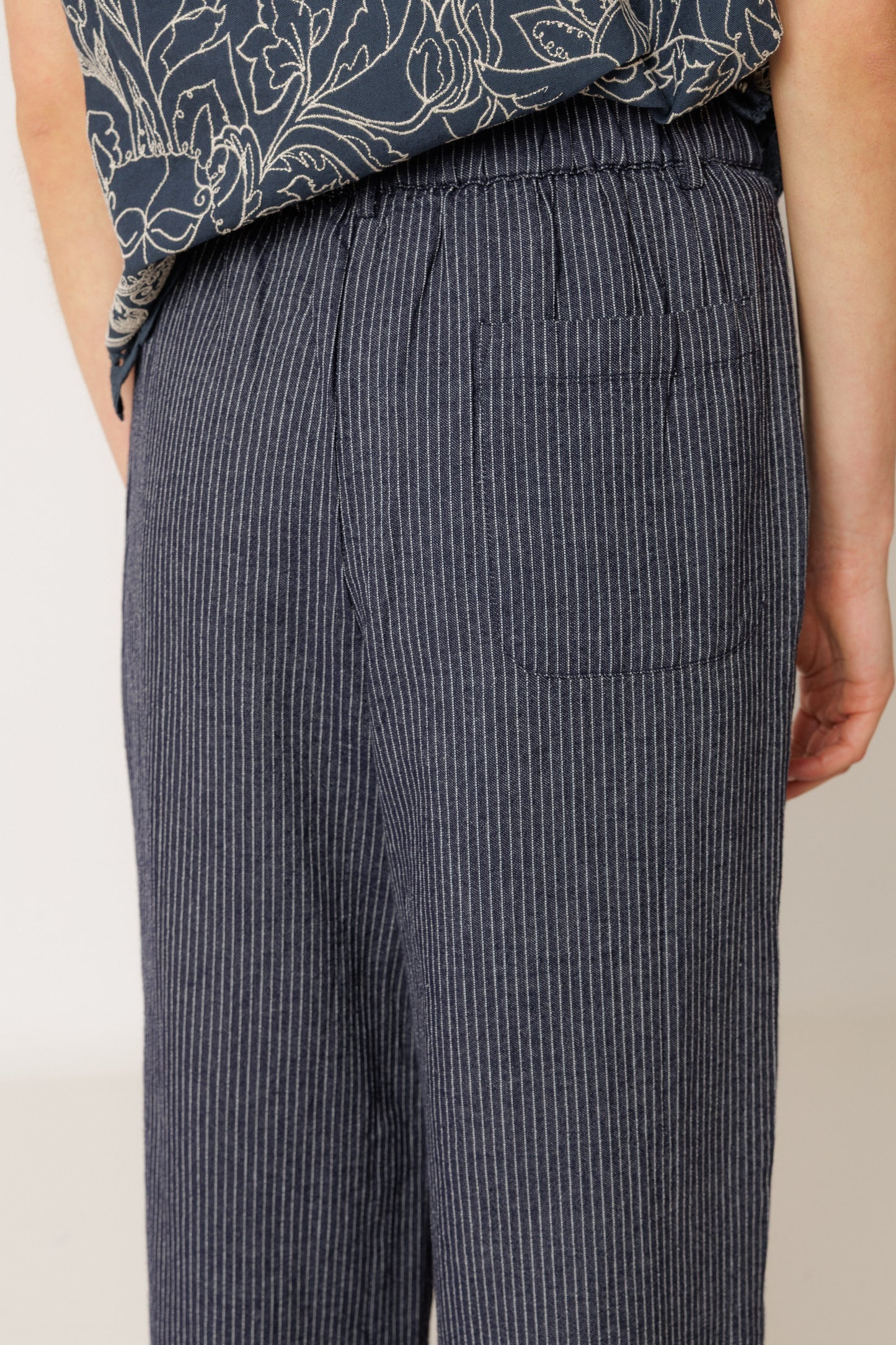 Pantalón Trousers
