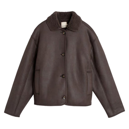 Coat with classic collar