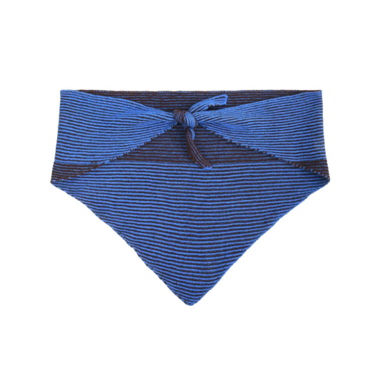 157 - Triangle Alfred Blue