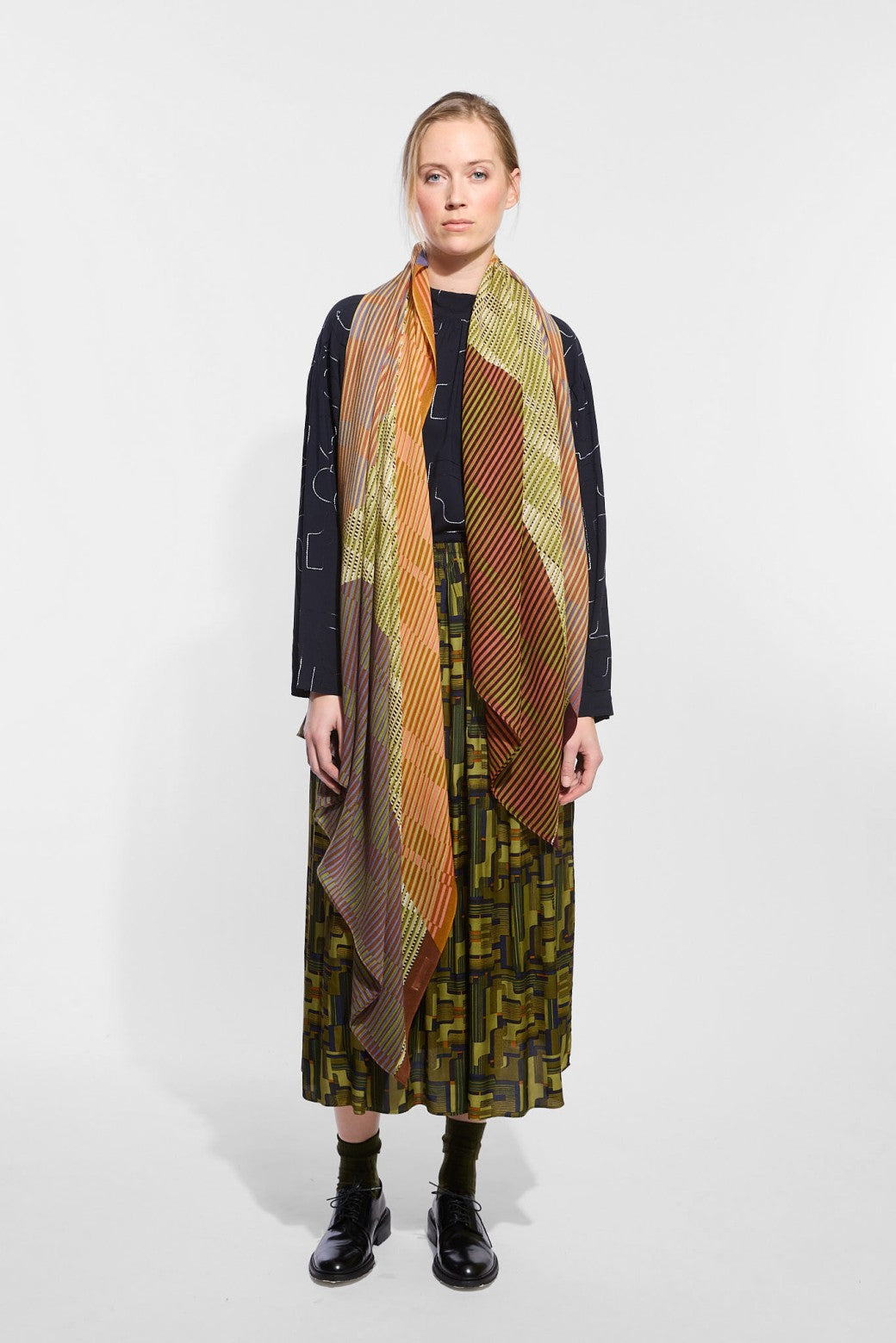 B - Scarf Cadence Almond
