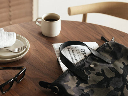 Ms Shopper Into The Deep/Black