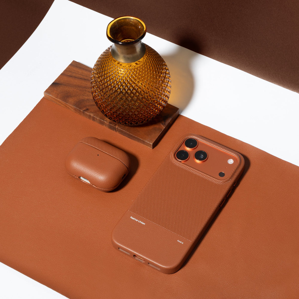 (RE) Classic Case For Iphone 18 Pro Max