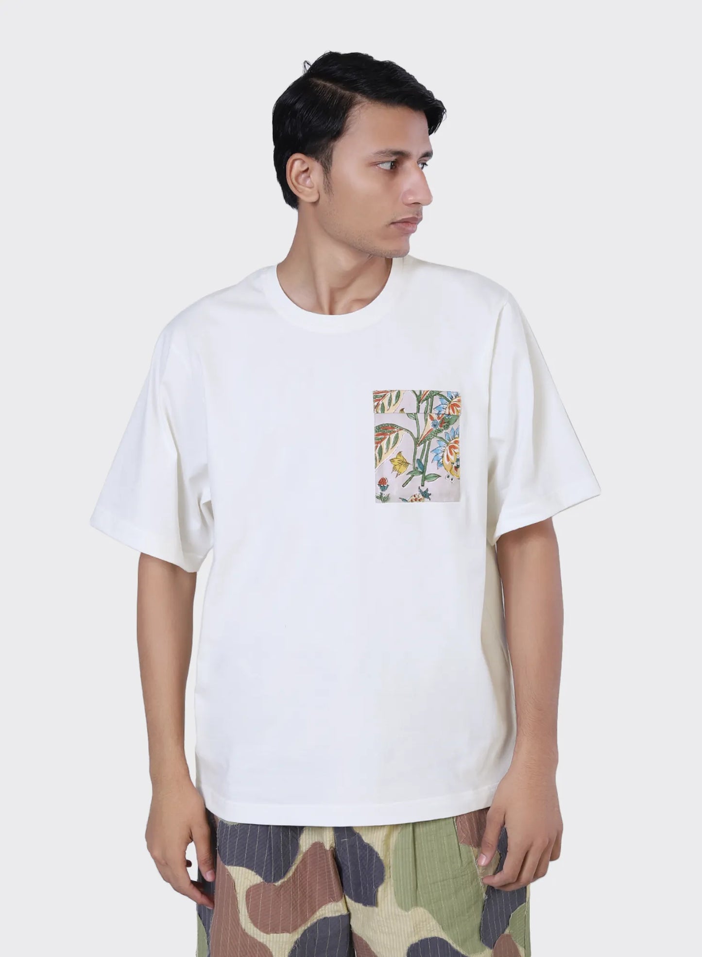 Patch Pocket Relaxed Fit T-Shirt