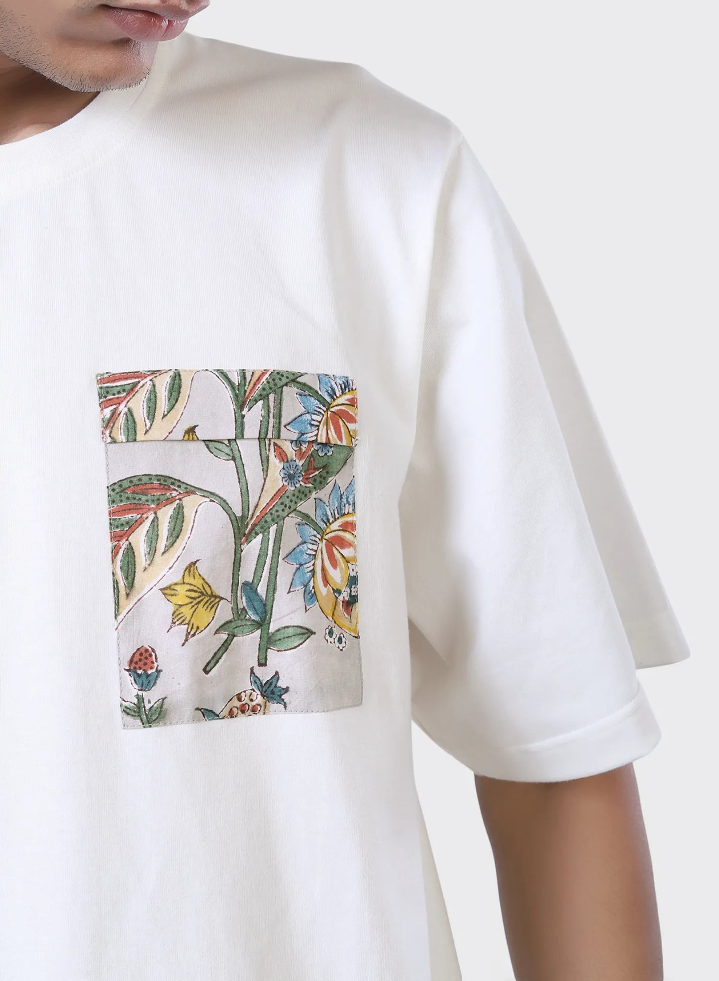 Patch Pocket Relaxed Fit T-Shirt