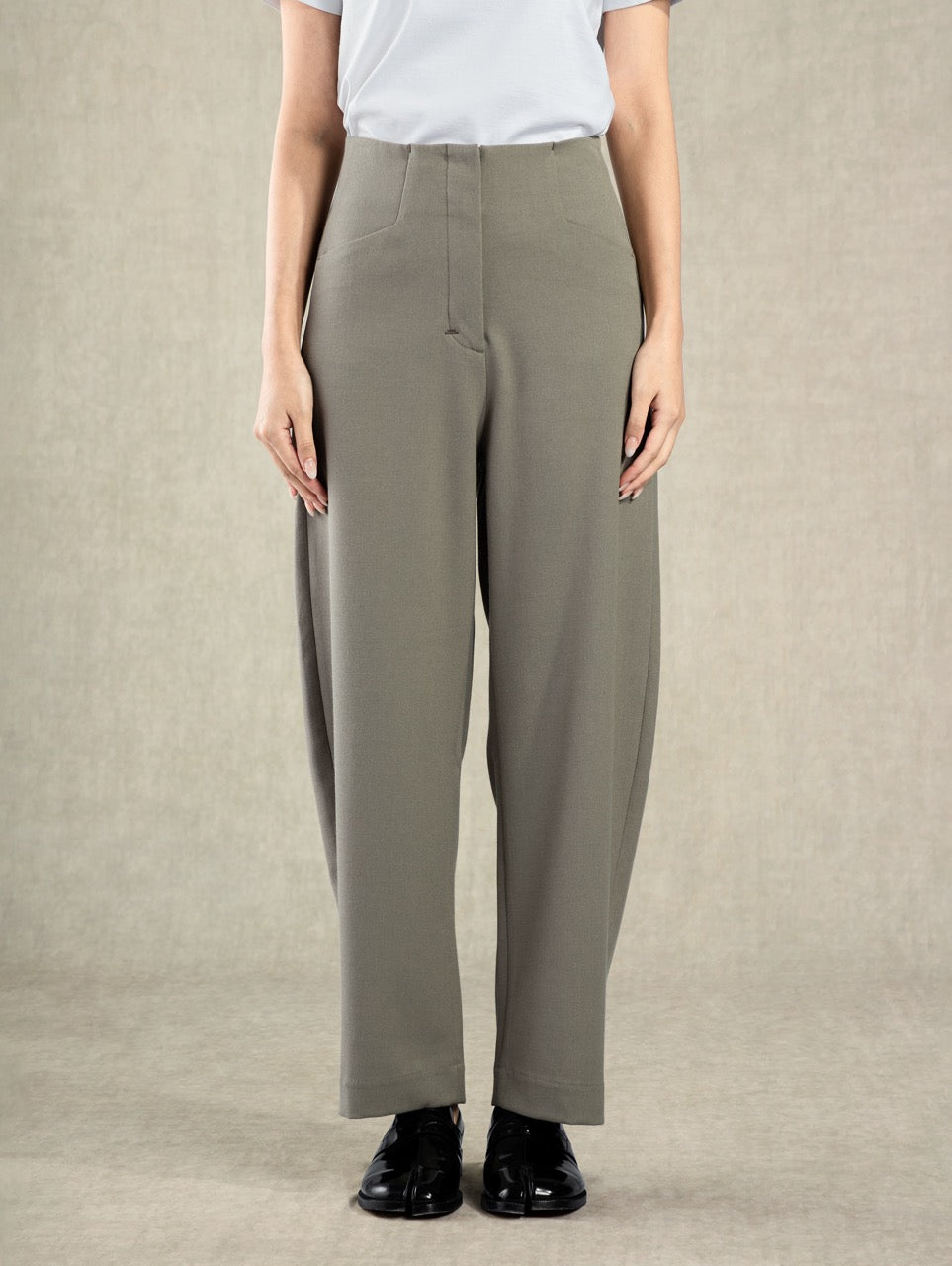 Seamless Barrel Trousers Khaki