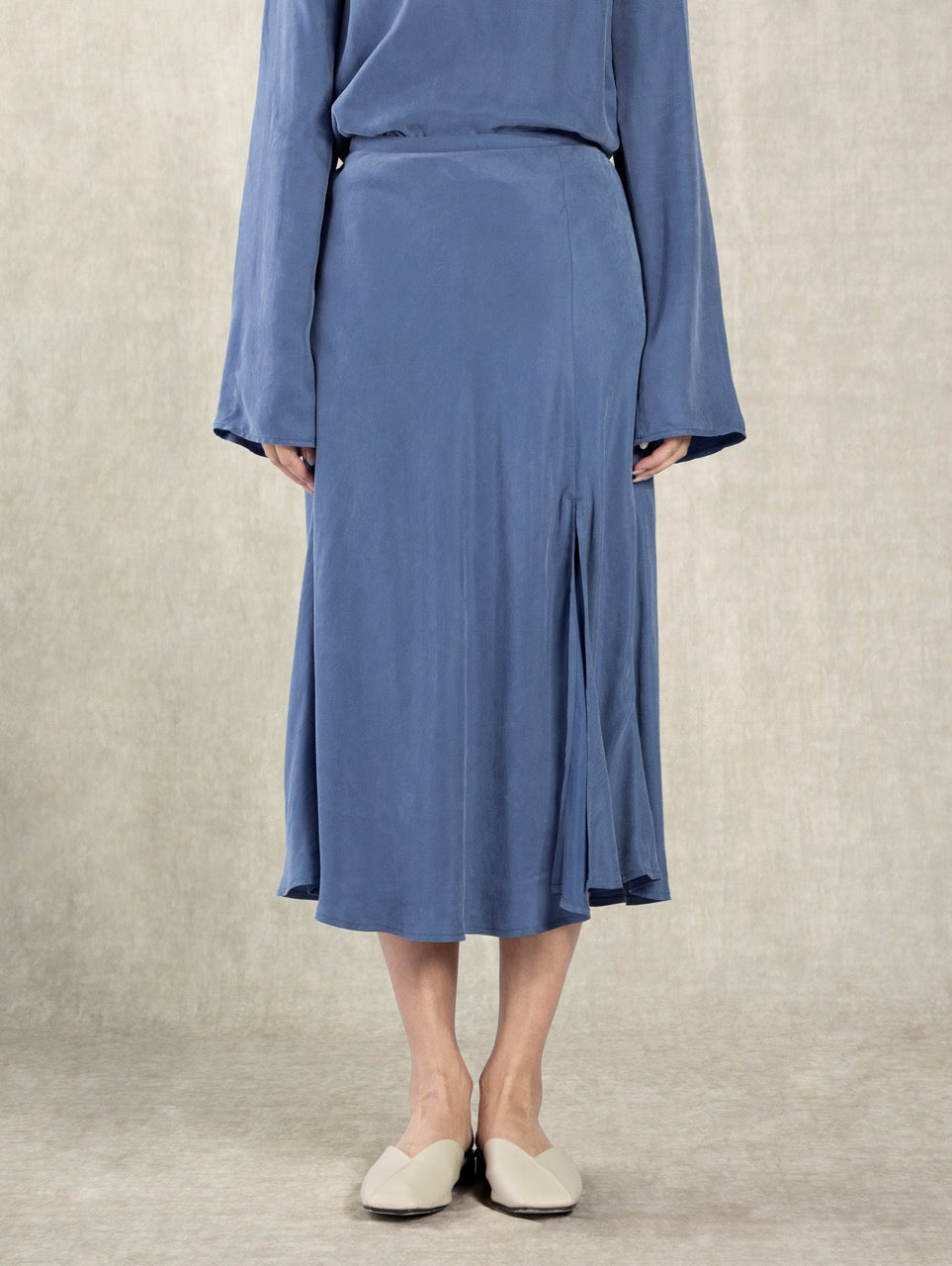 Fluid Skirt Infinity