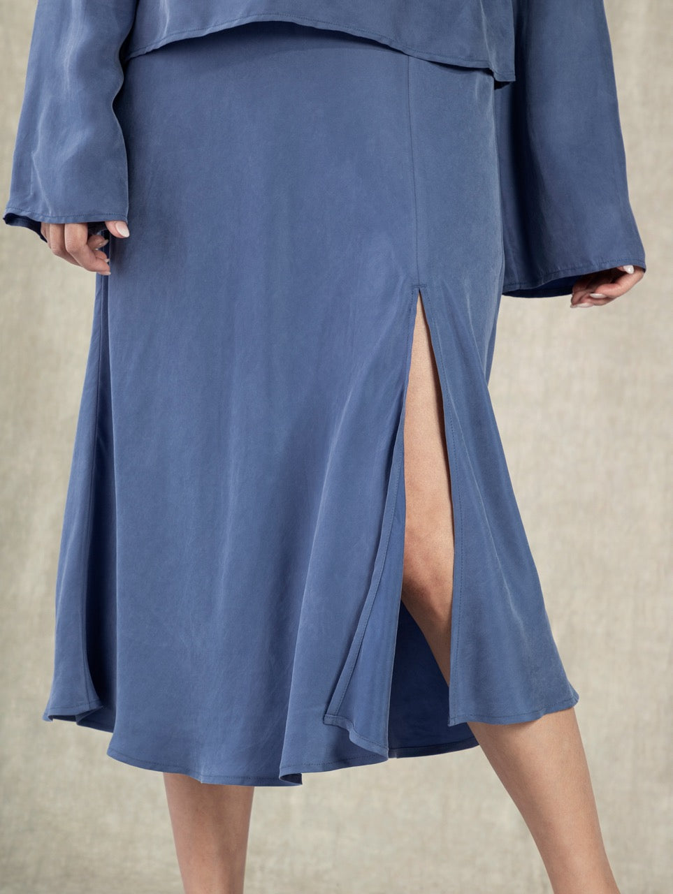 Fluid Skirt Infinity