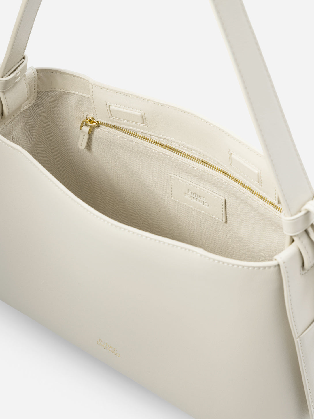 Medium Petal Shoulder