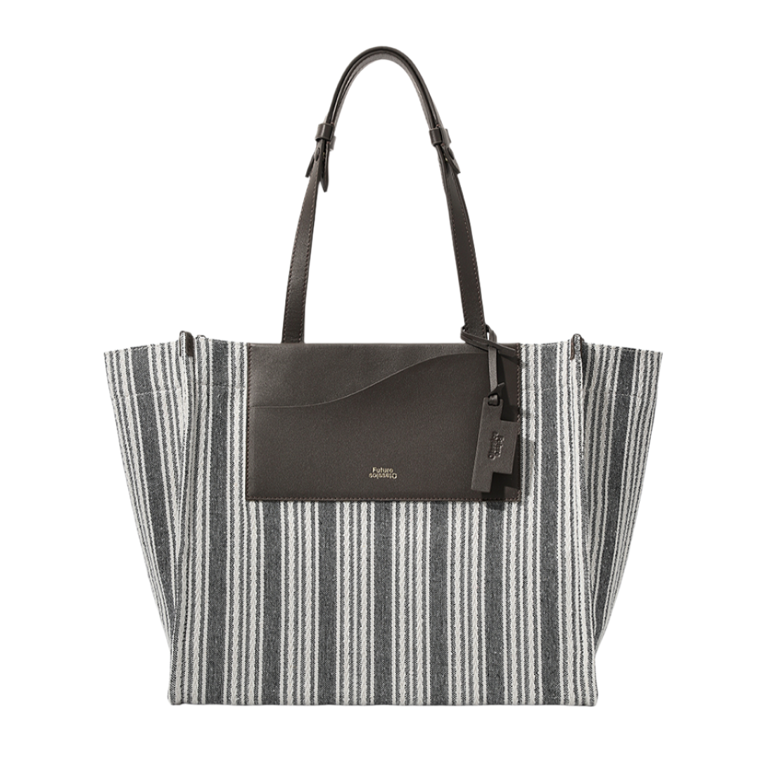 Large Spread Tote
