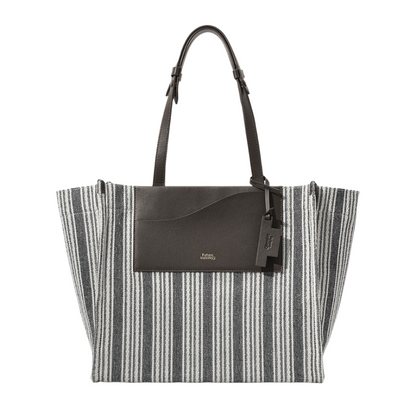Large Spread Tote