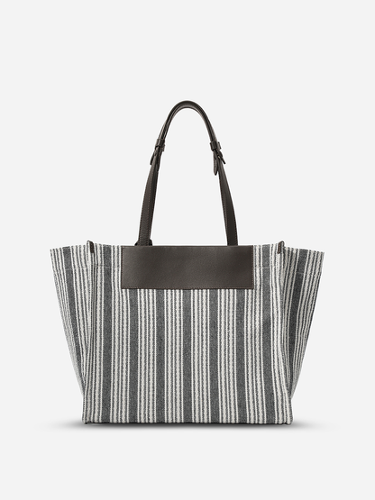 Large Spread Tote
