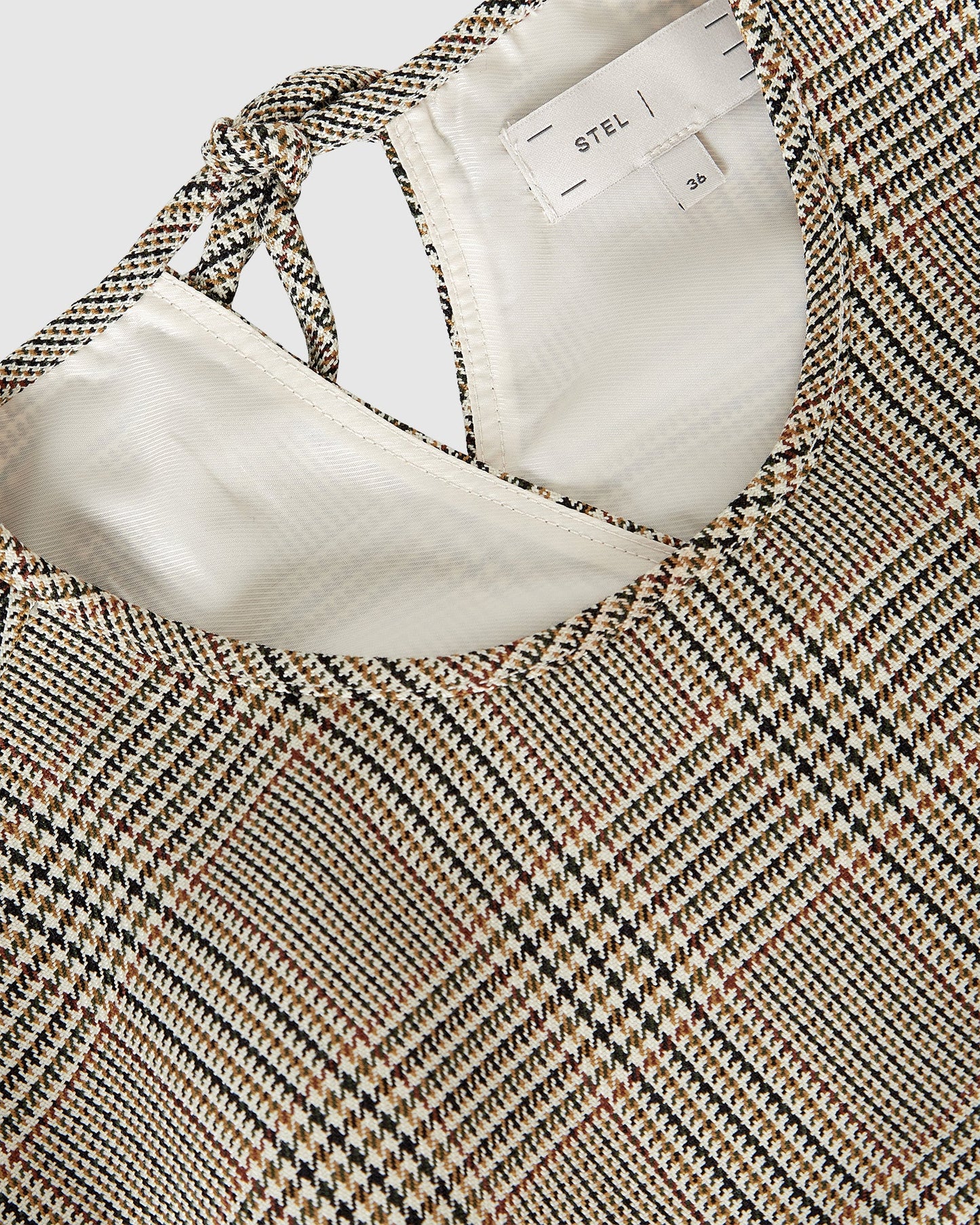 Boxy Check Pleated Top