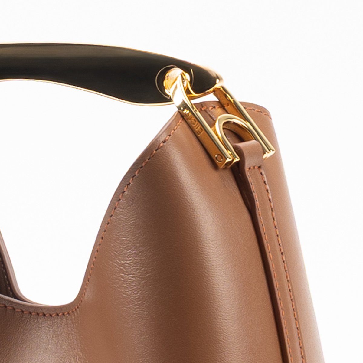 Small Boomerang Leather